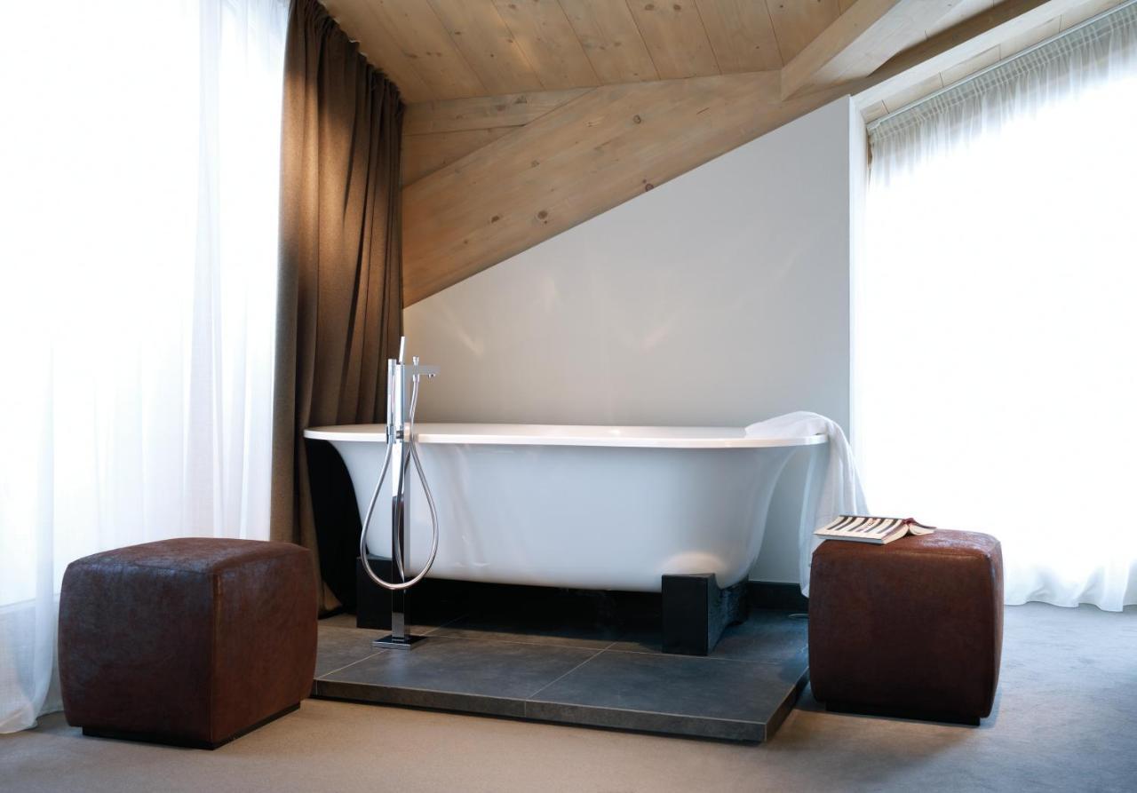 Suite mit Bergblick