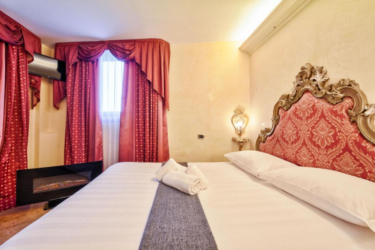 Superior Double Room Lagoon View