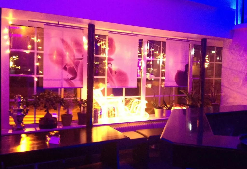 Yumi Hotel Sushi-Steaks&Friends-1