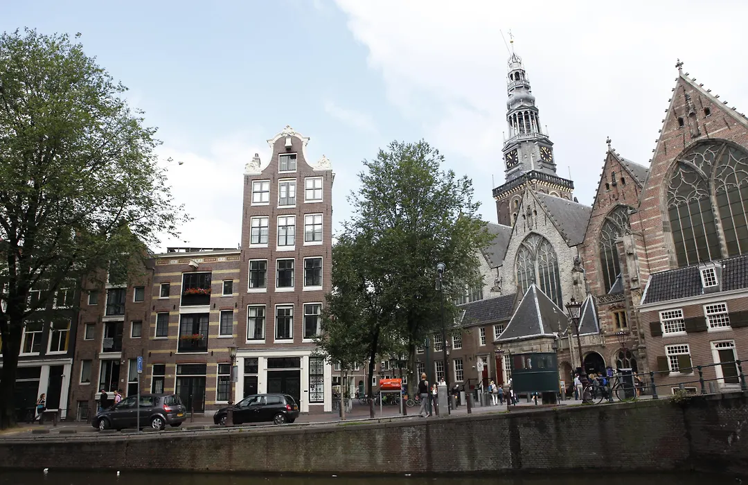Hotel Damsquare-1