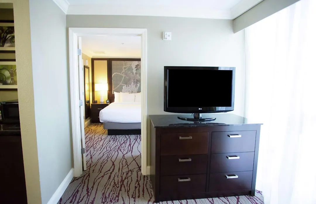 Doubletree By Hilton Historic Savannah-1