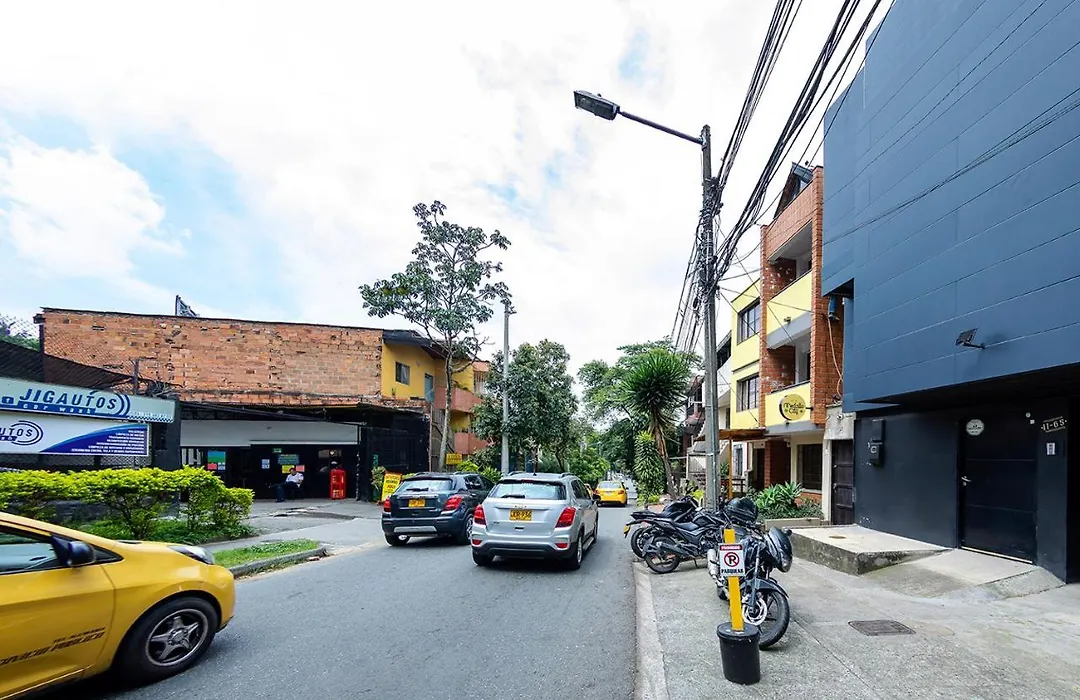 Hotel Medallo City-1