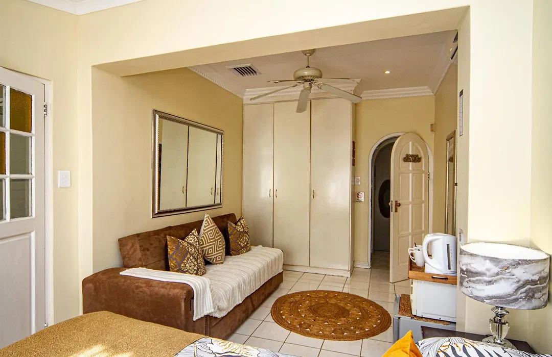 La Loggia Bed And Breakfast-1