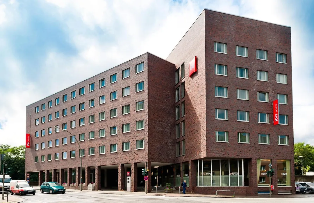 Ibis Hamburg Alsterring-1