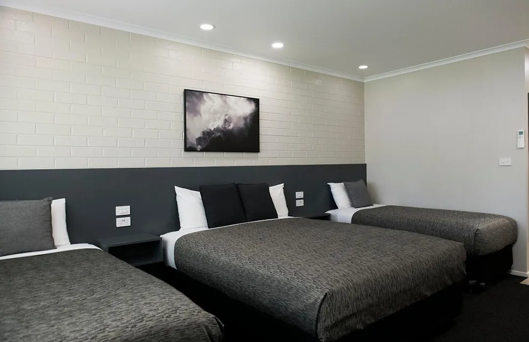 Central Deborah Motel-1