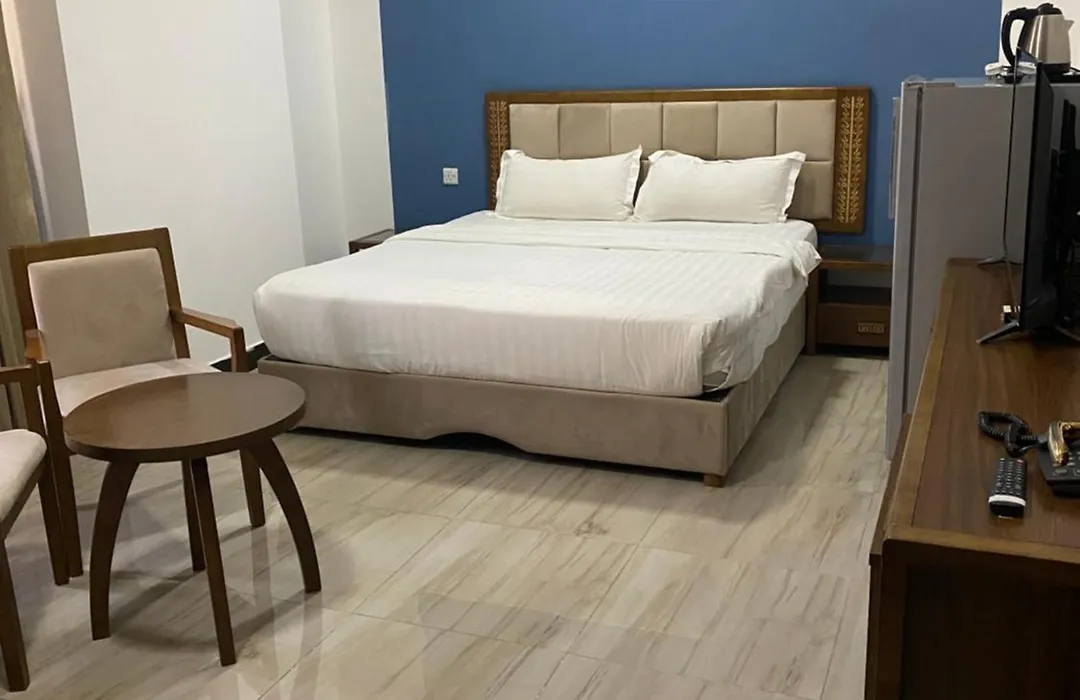 Home Station Hotel-1