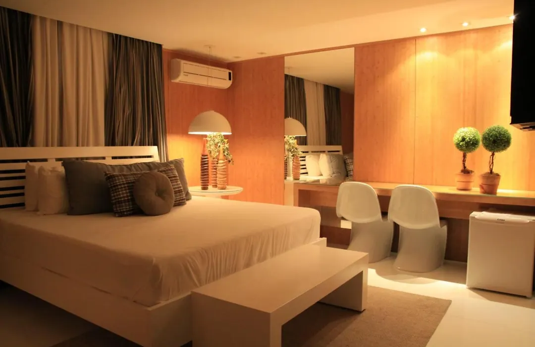 Apple Motel (Adults Only)-1