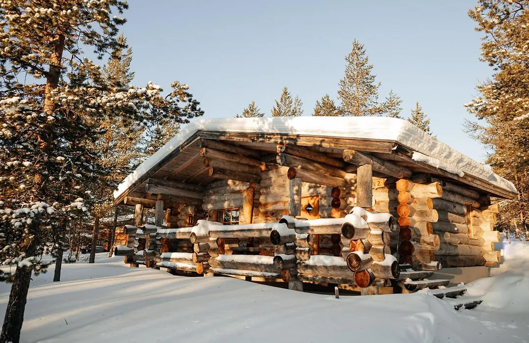 Kakslauttanen Arctic Resort - Igloos And Chalets-1