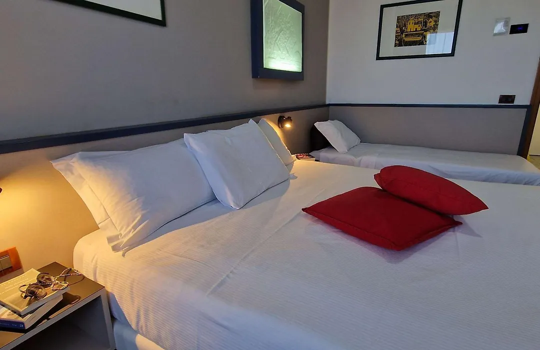 Ibis Styles Palermo President-1