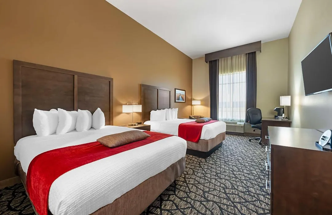 Best Western Plus Lakeview Hotel-1