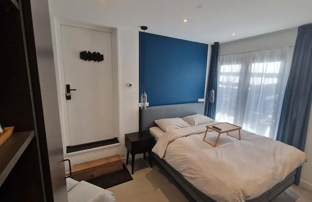 Het Huis Met De Groene Deur-1