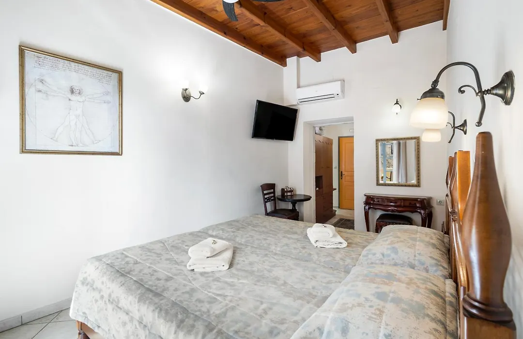 Belmondo Hotel-1
