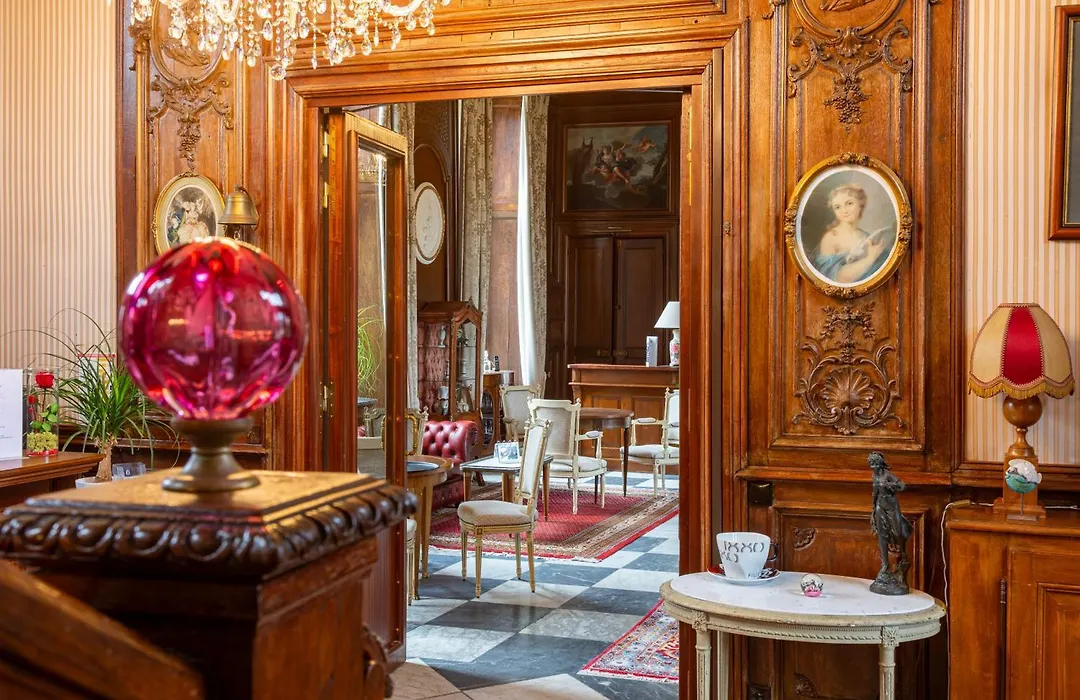 Chateau Hotel Du Colombier-1