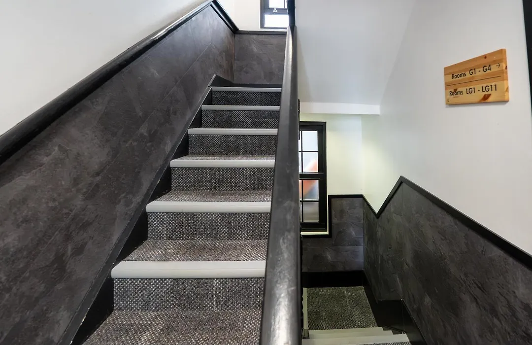 Easyhotel Paddington-1