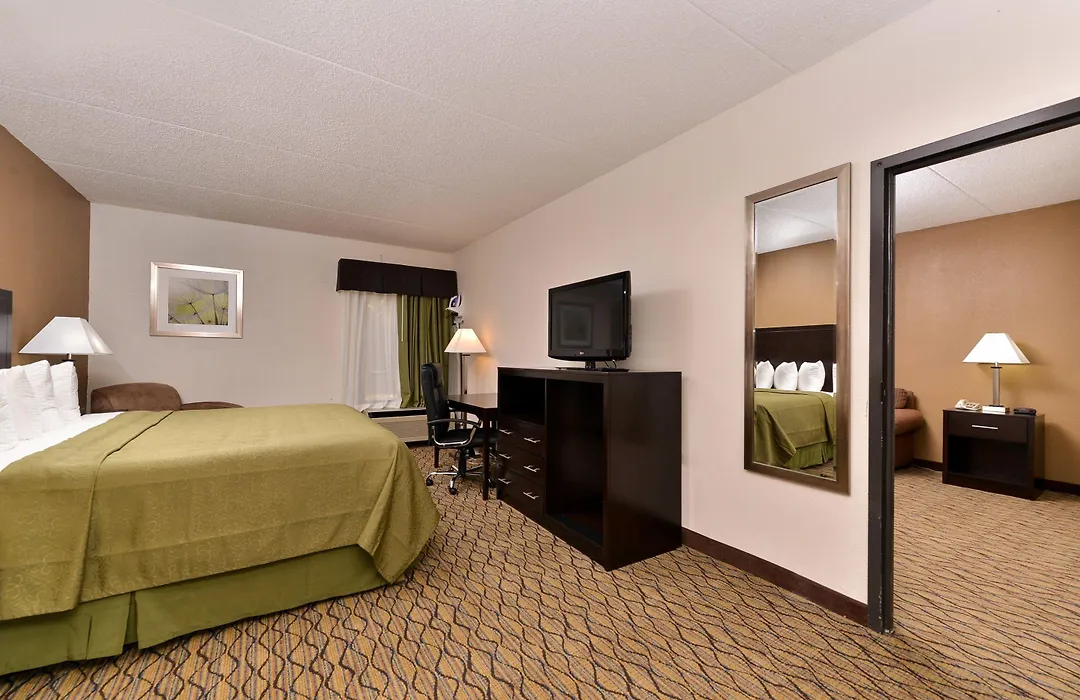 Quality Inn & Suites Matteson Near I-57-1