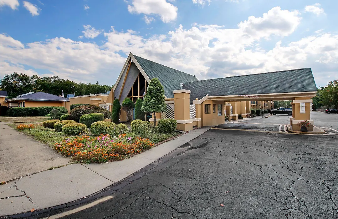 Red Carpet Inn Whippany-1