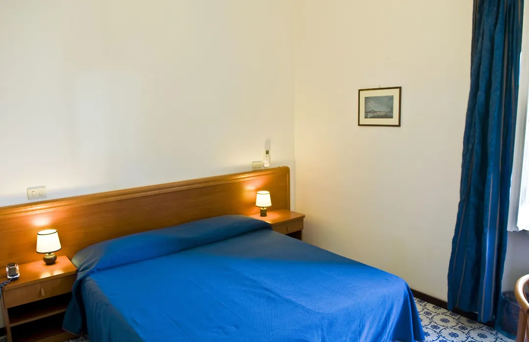 Hotel Villa Sarah-1