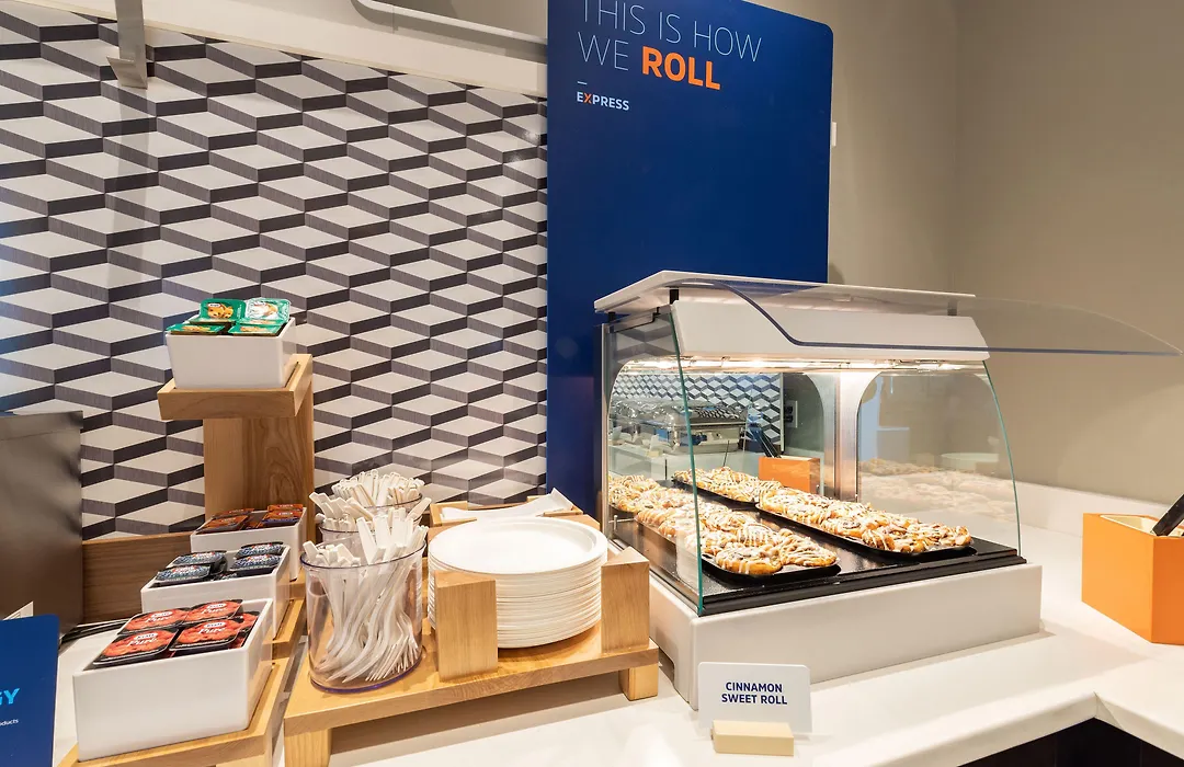 Holiday Inn Express & Suites Wharton By Ihg-1