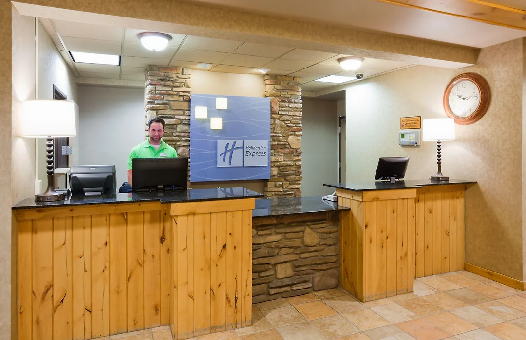 Holiday Inn Express Hotel & Suites Brainerd-Baxter By Ihg-1