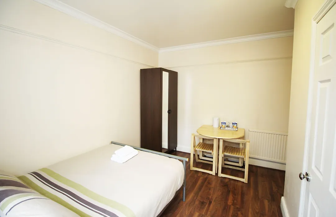 Flexistay Norbury Aparthotel-1