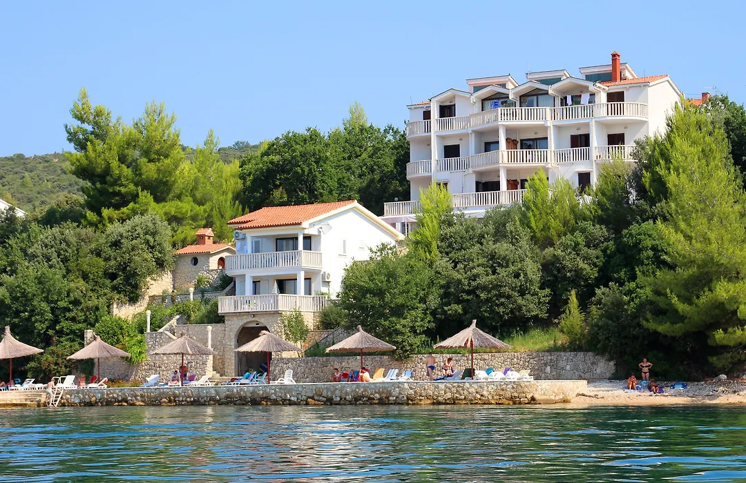 Hotel Lucija-1