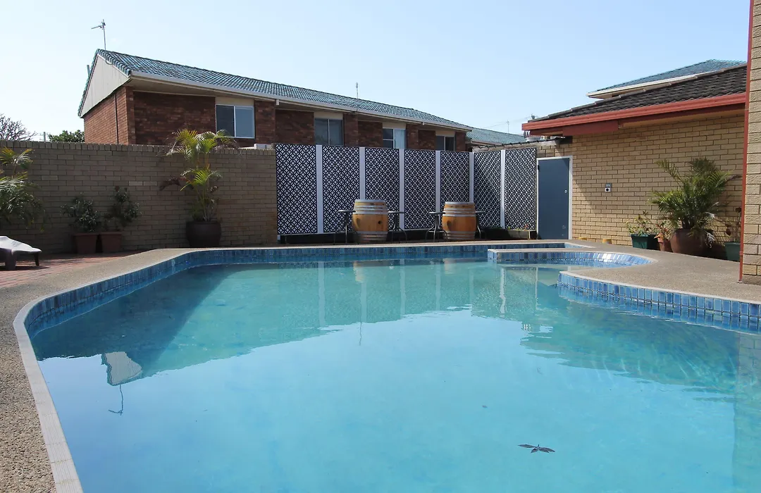 Toreador Motel-1