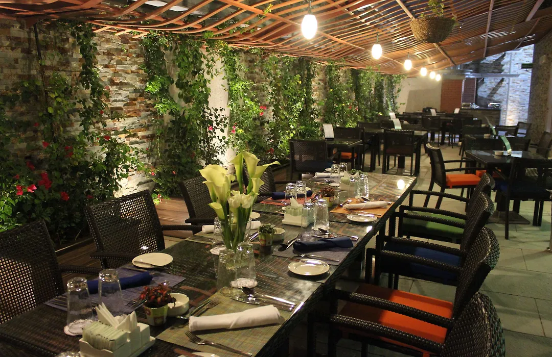 Holiday Inn Jeddah Gateway By Ihg-1