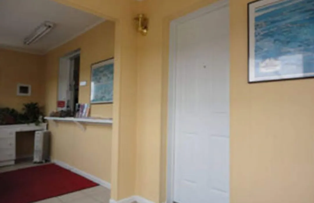Royal Inn Motel-1