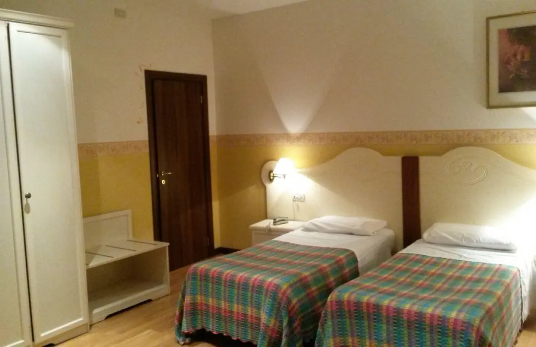 Albergo Ristorante Flora-1