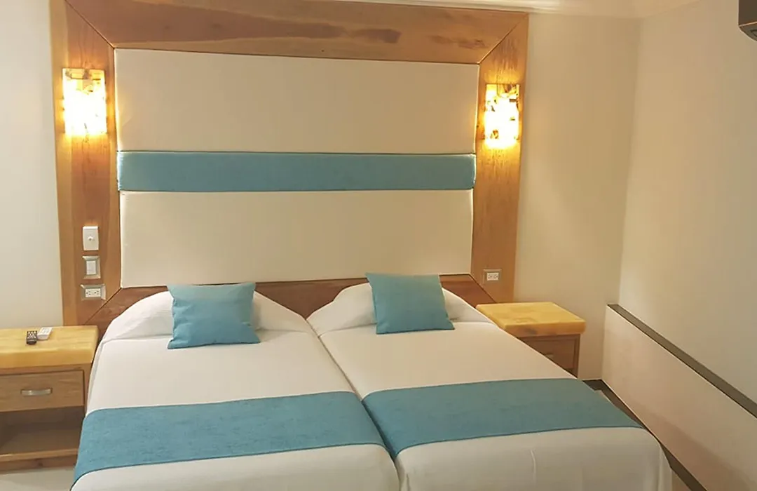 Hotel Blue Star Cancun-1