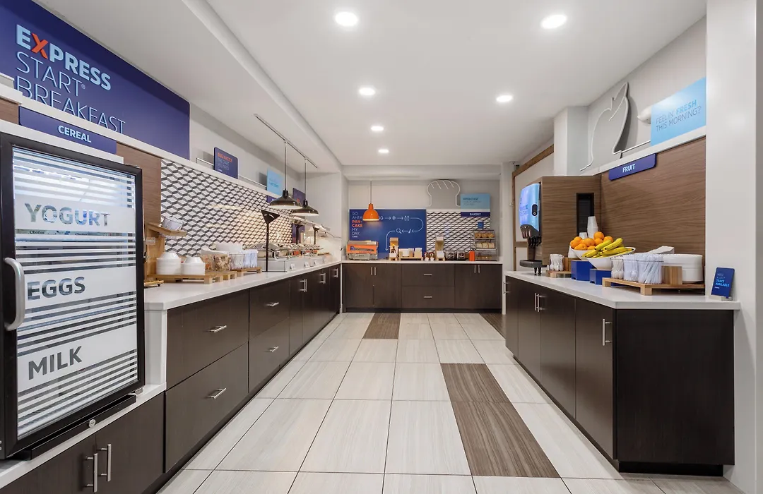 Holiday Inn Express & Suites - Miramar By Ihg-1