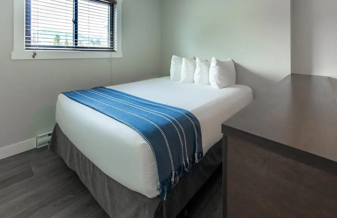 Sechelt Inn-1