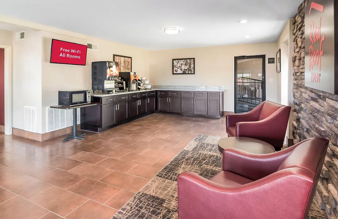 Red Roof Inn Dandridge-1