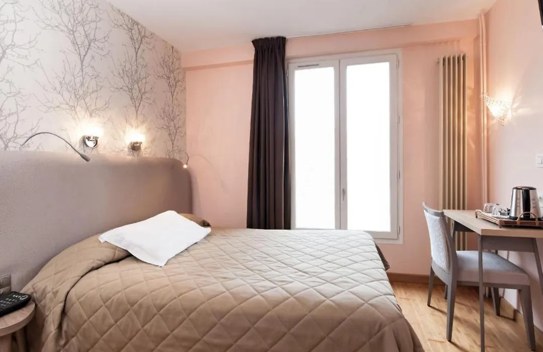 Hotel Americain-1