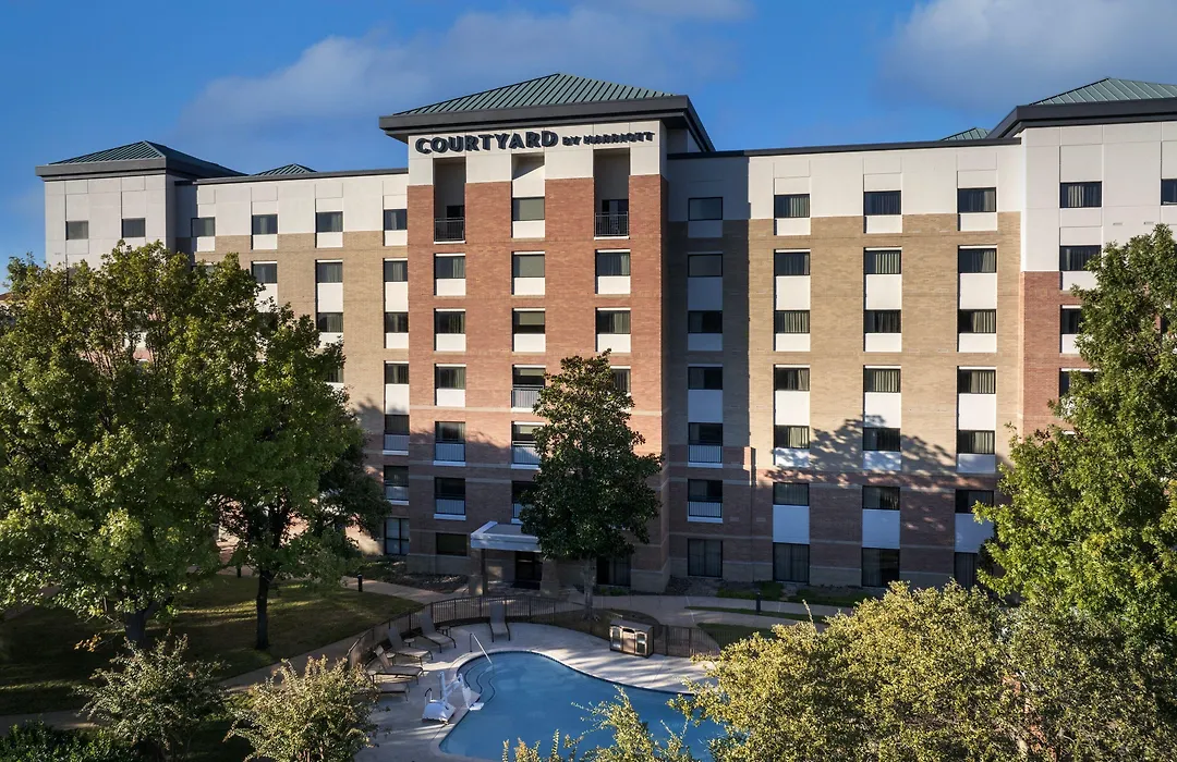 Courtyard Dallas Addison Quorum Drive-1