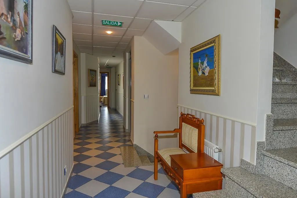 Hostal Linares-1