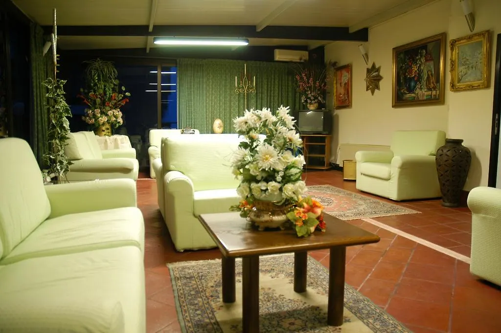 Hotel Dependance-1