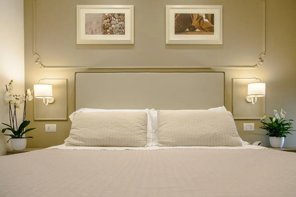 Hotel Ambassador-1