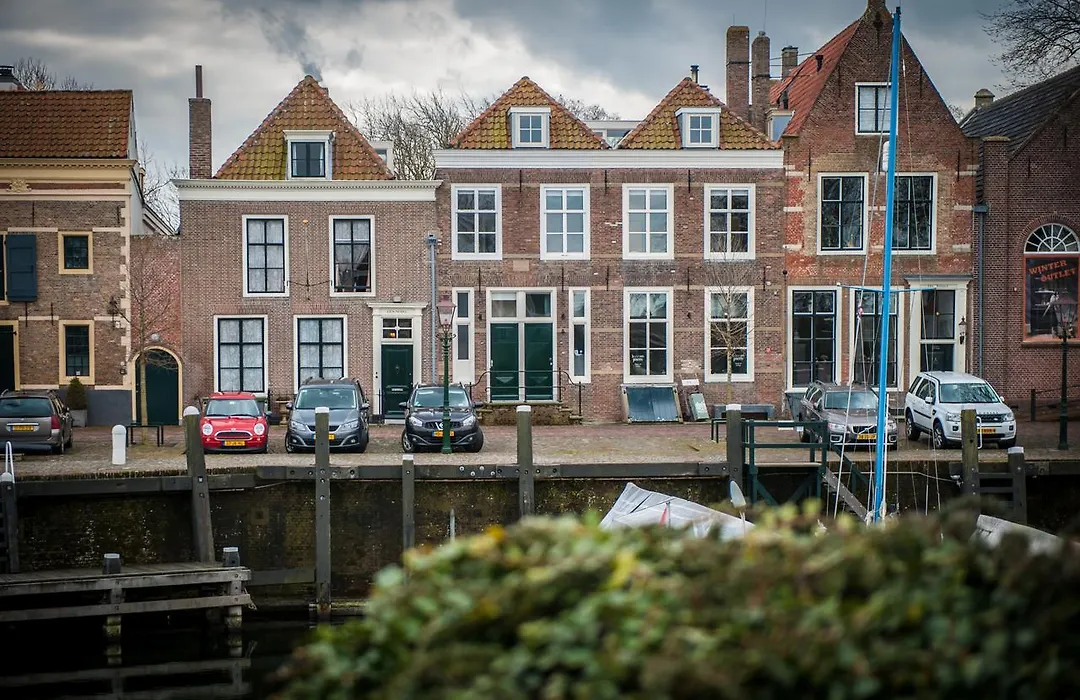 B&B Binnengewoon Rooms With A View-1