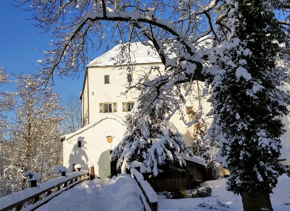 Hotel Schloss Amerang-1