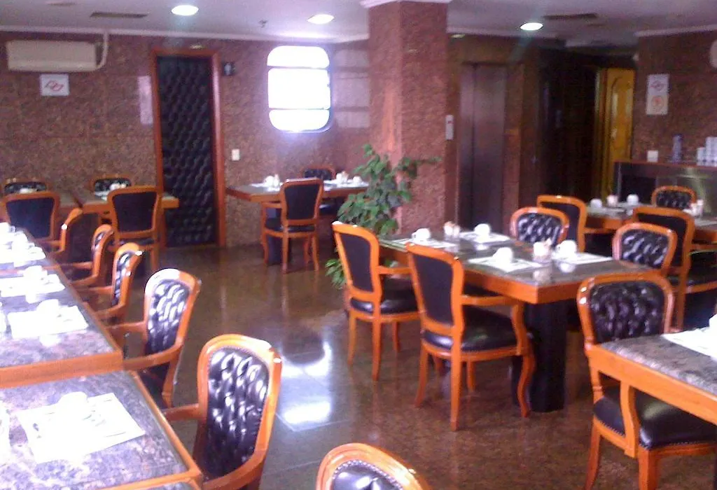 Hotel La Guardia-1