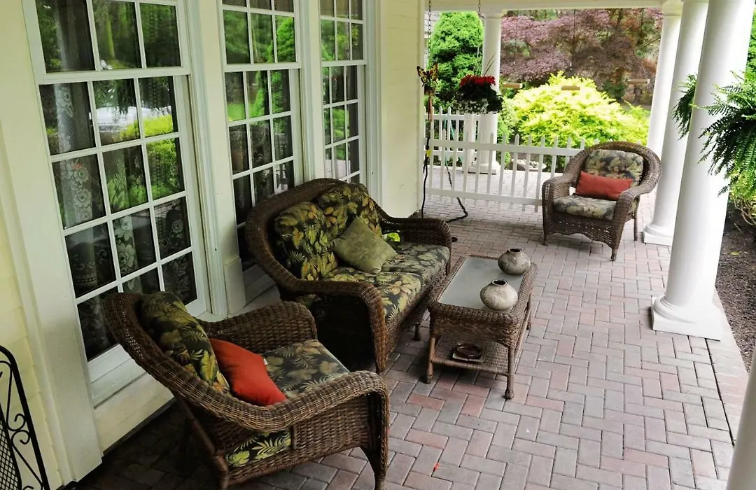 A Walk In The Woods Bed And Breakfast-1