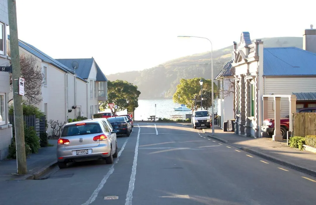 Les Troupes Apartments-1