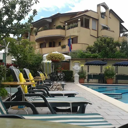Hotel Dependance-2