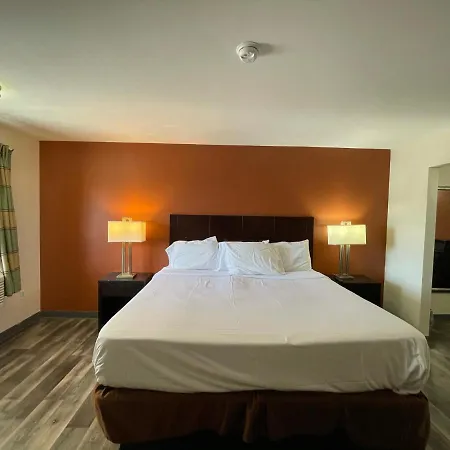 Tourist Inn-3