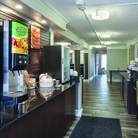 La Quinta Inn By Wyndham Sacramento North-3