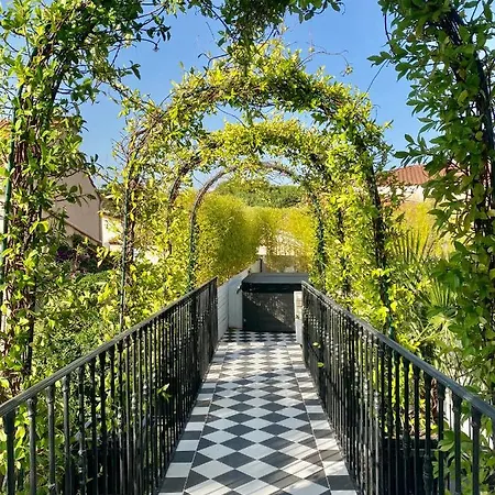 Villa Caprice-2