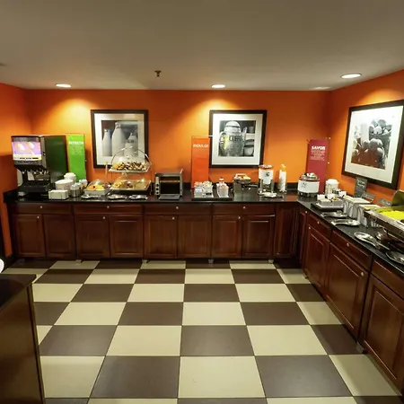 Hampton Inn Hazleton-3