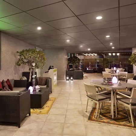 Ramada By Wyndham Dubai Barsha Heights-2