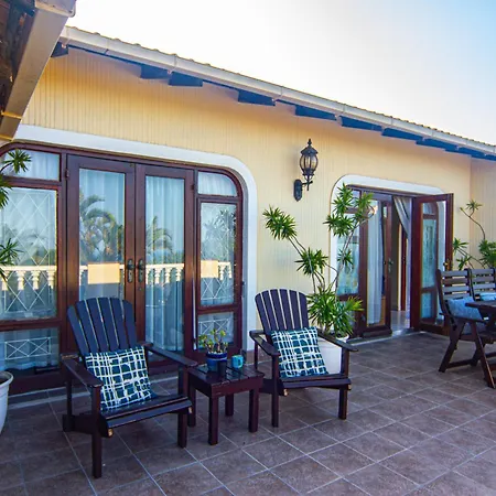La Loggia Bed And Breakfast-3